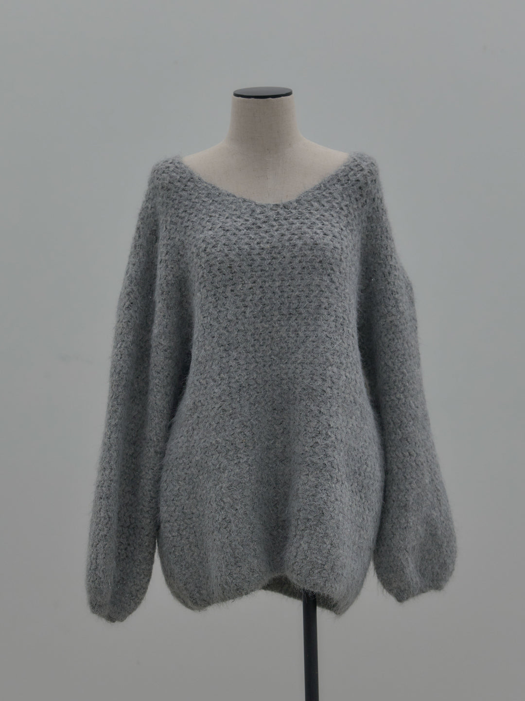 ラメ糸ローゲージ編みオーバーニットトップス