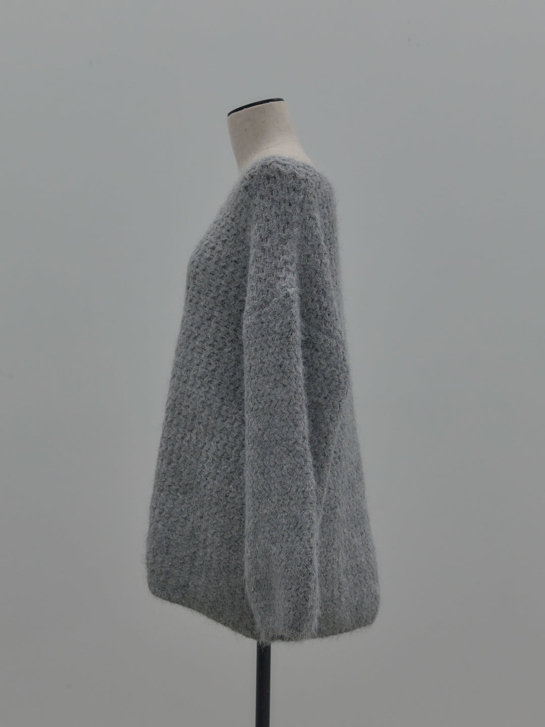 ラメ糸ローゲージ編みオーバーニットトップス