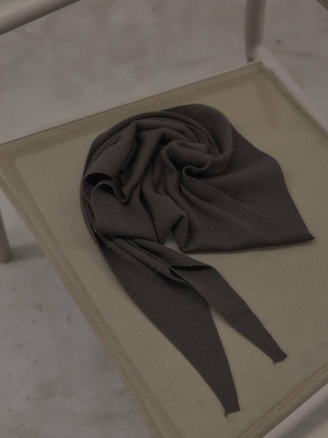 ニットスカーフ付きリブニットトップス