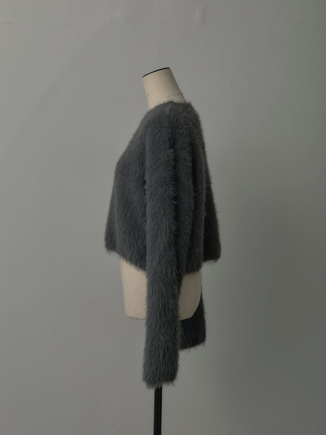 クロップドシャギーニットトップス