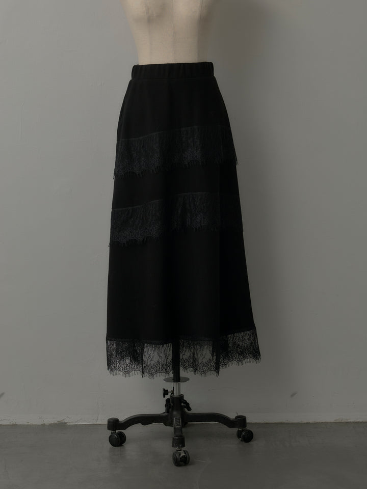 レースデザインフレアスカート