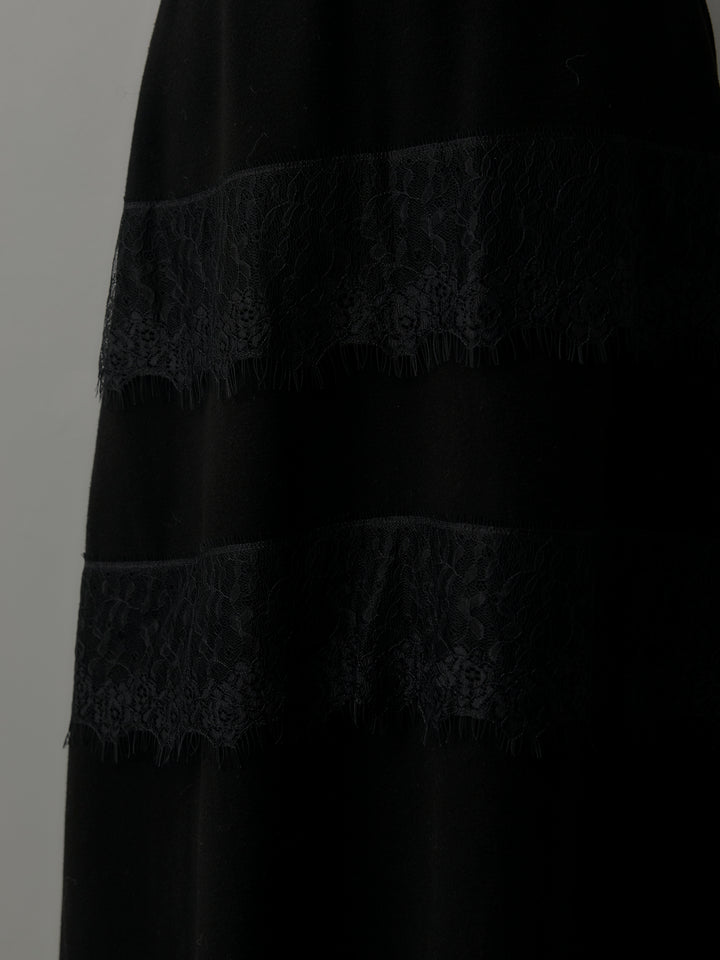 レースデザインフレアスカート