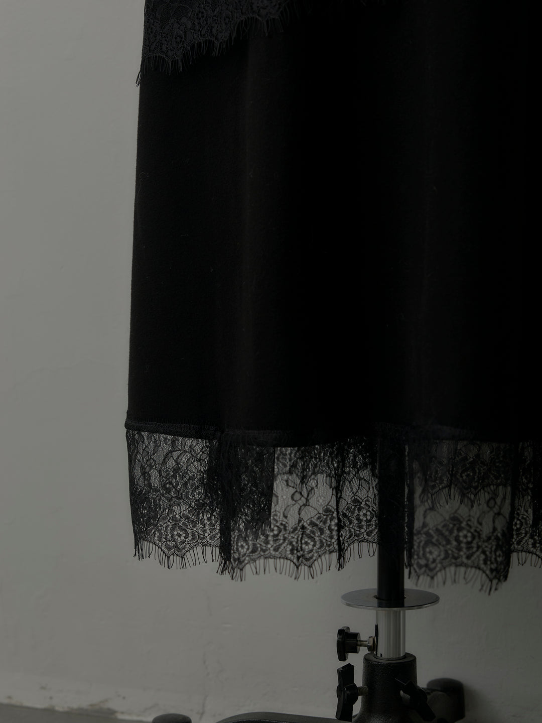 レースデザインフレアスカート