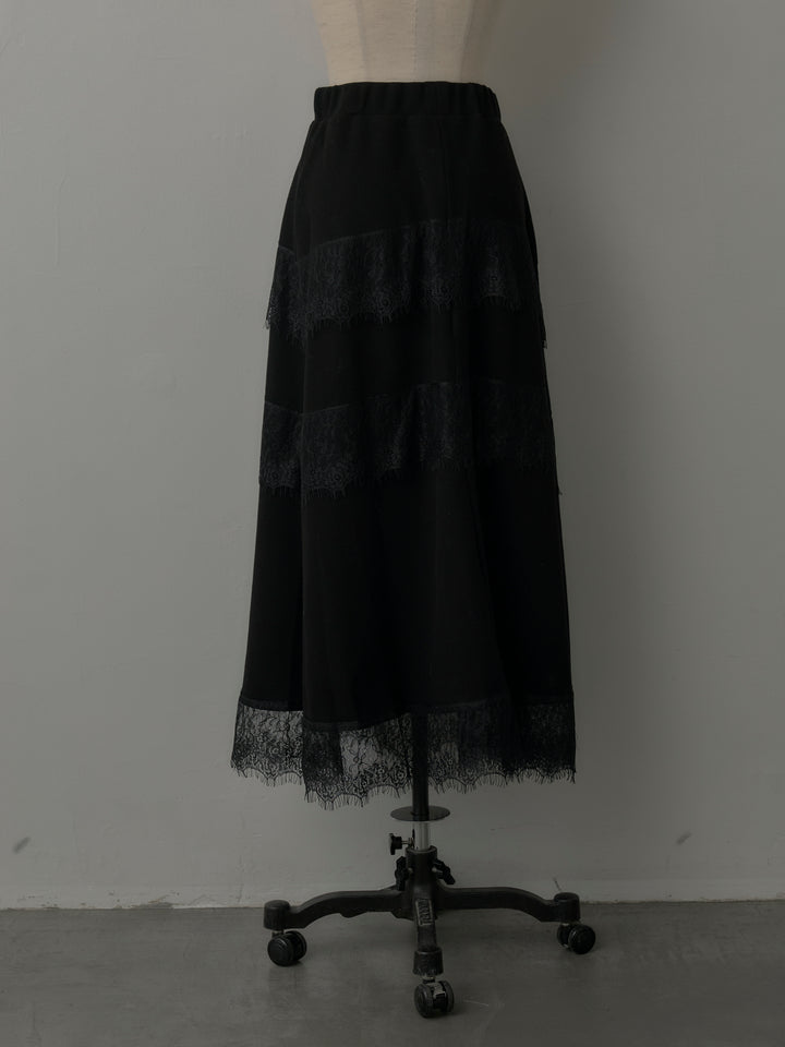 レースデザインフレアスカート