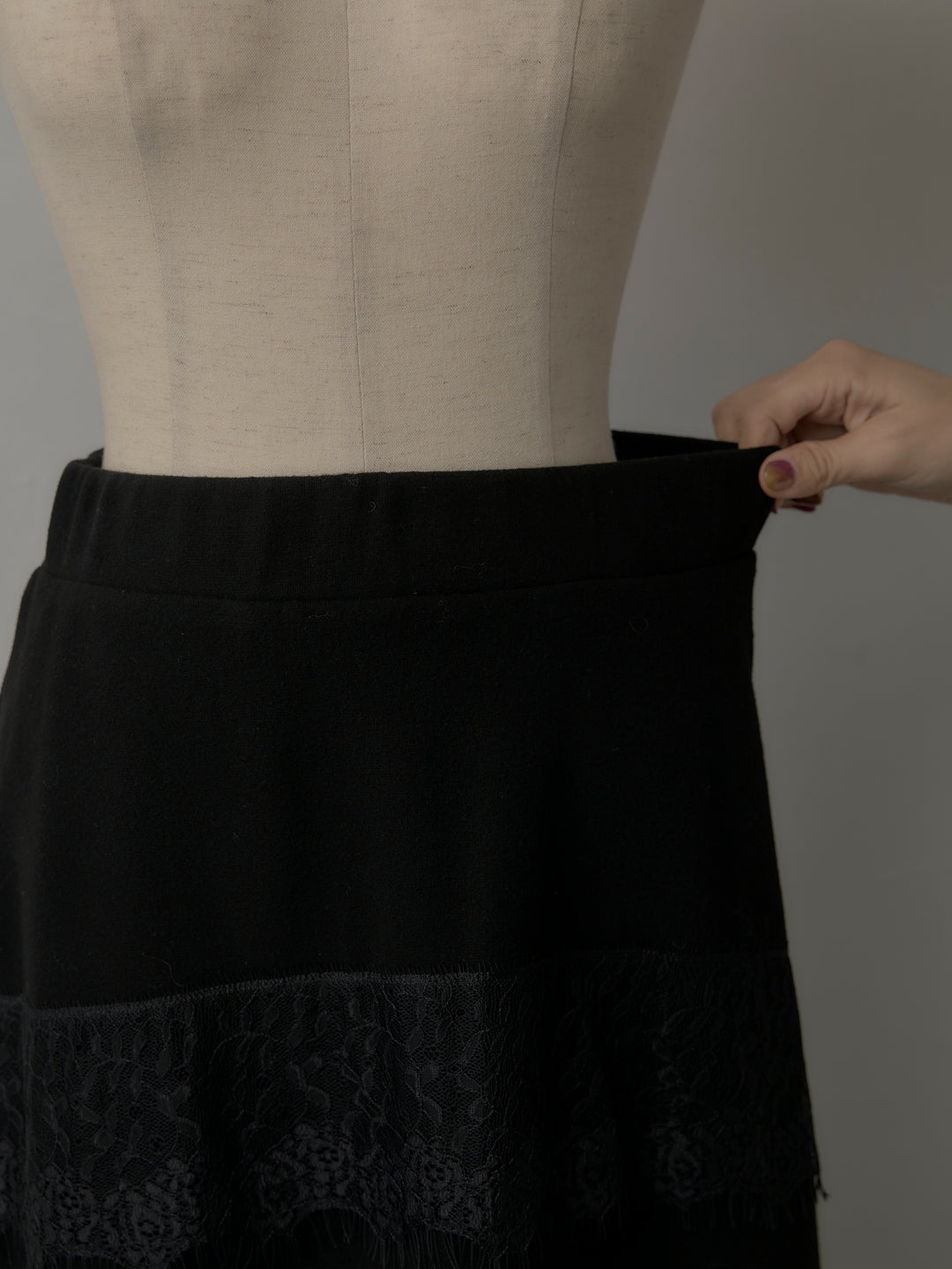 レースデザインフレアスカート