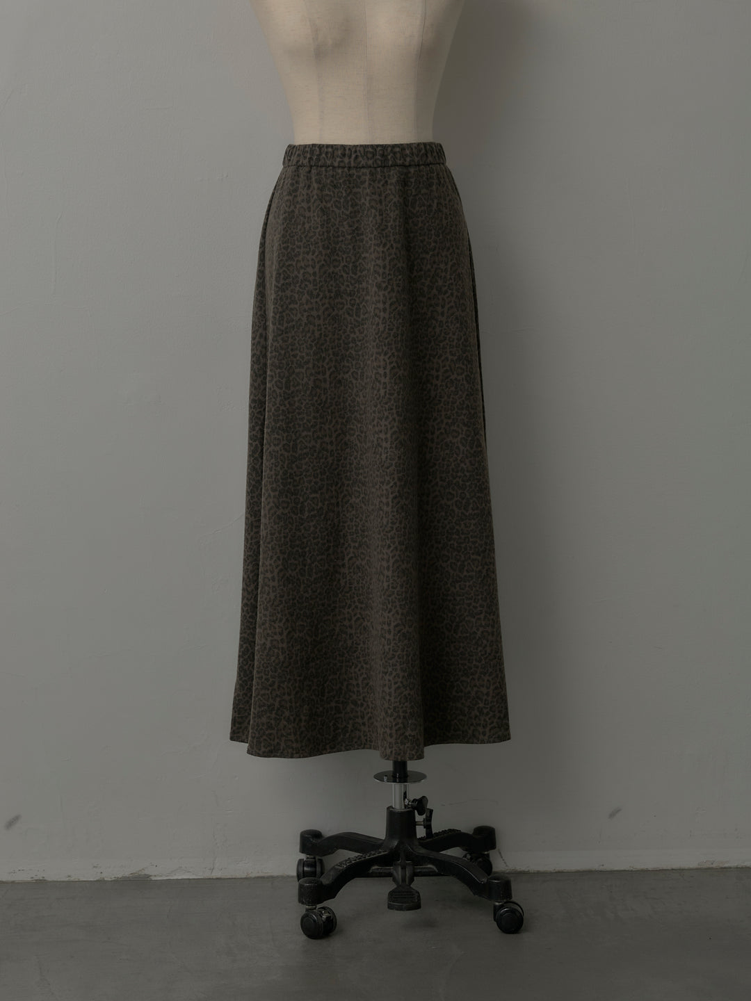 レオパードウールタッチフレアスカート