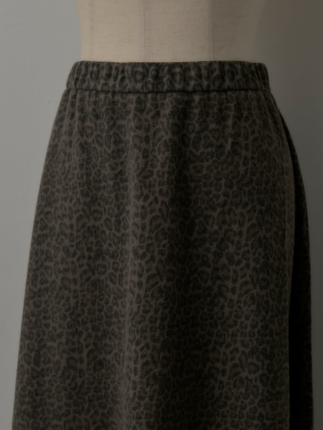 レオパードウールタッチフレアスカート