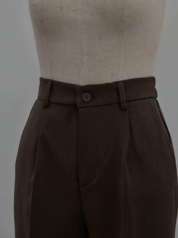 ベーシックテーパードパンツ