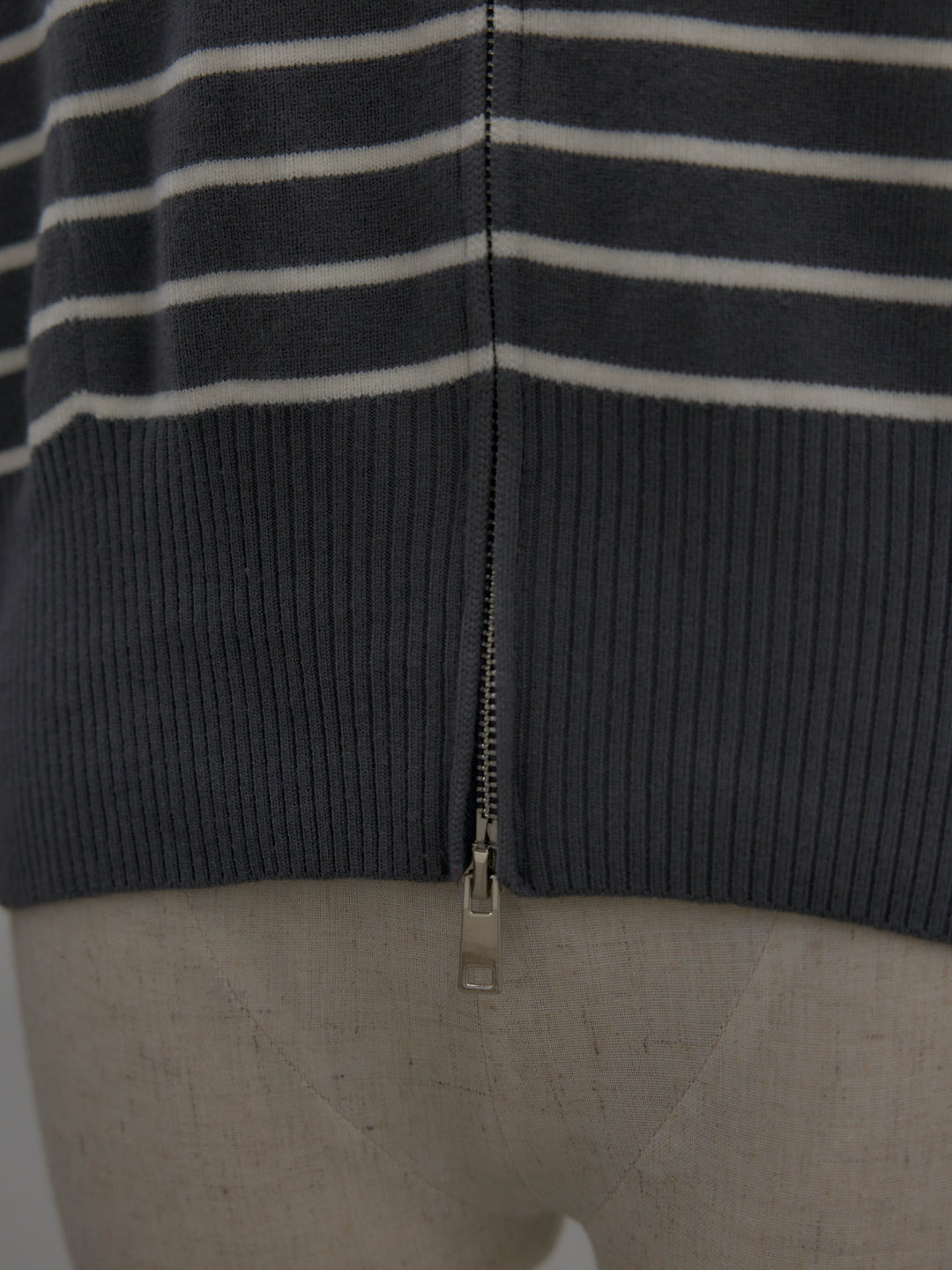 ダブルZIPハイネックボーダーニットトップス