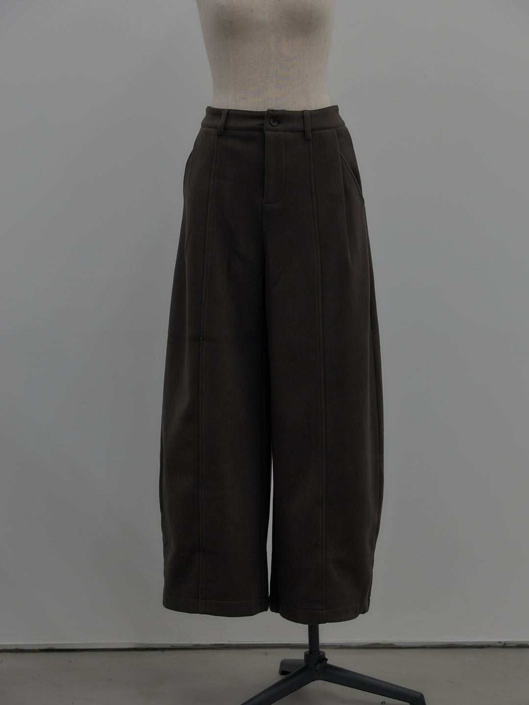 裏起毛センターシームタックワイドパンツ