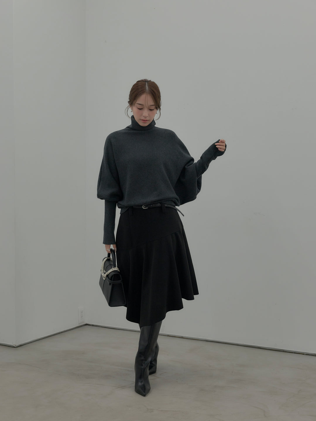 ドルマンハイネックニットトップス