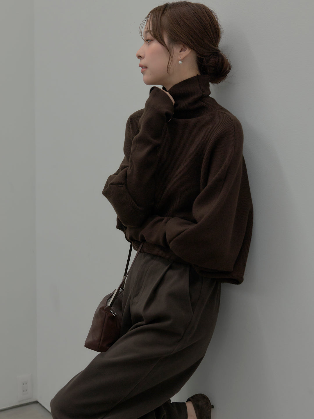 ドルマンハイネックニットトップス