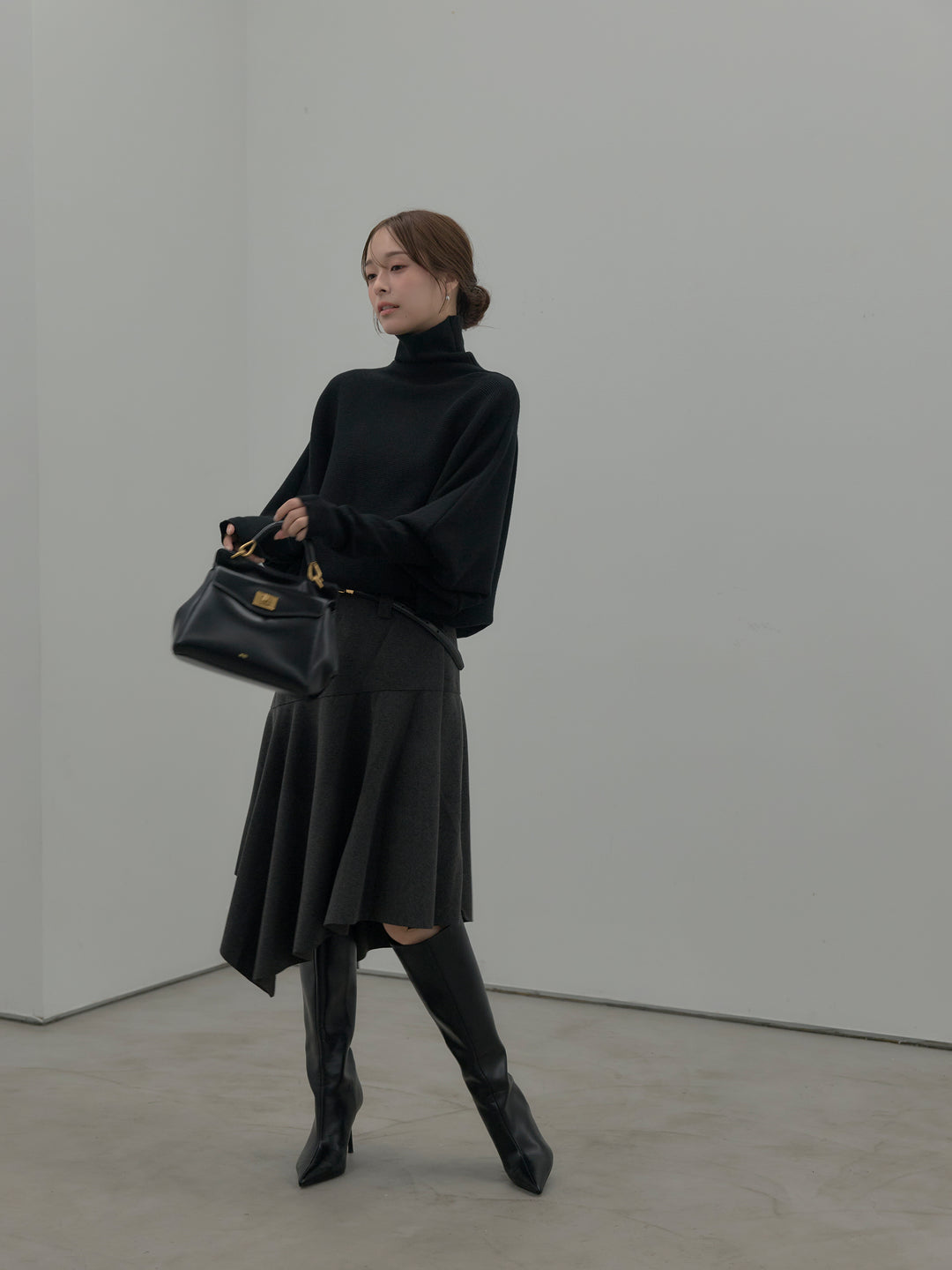 ミディ丈アシンメトリーフレアスカート