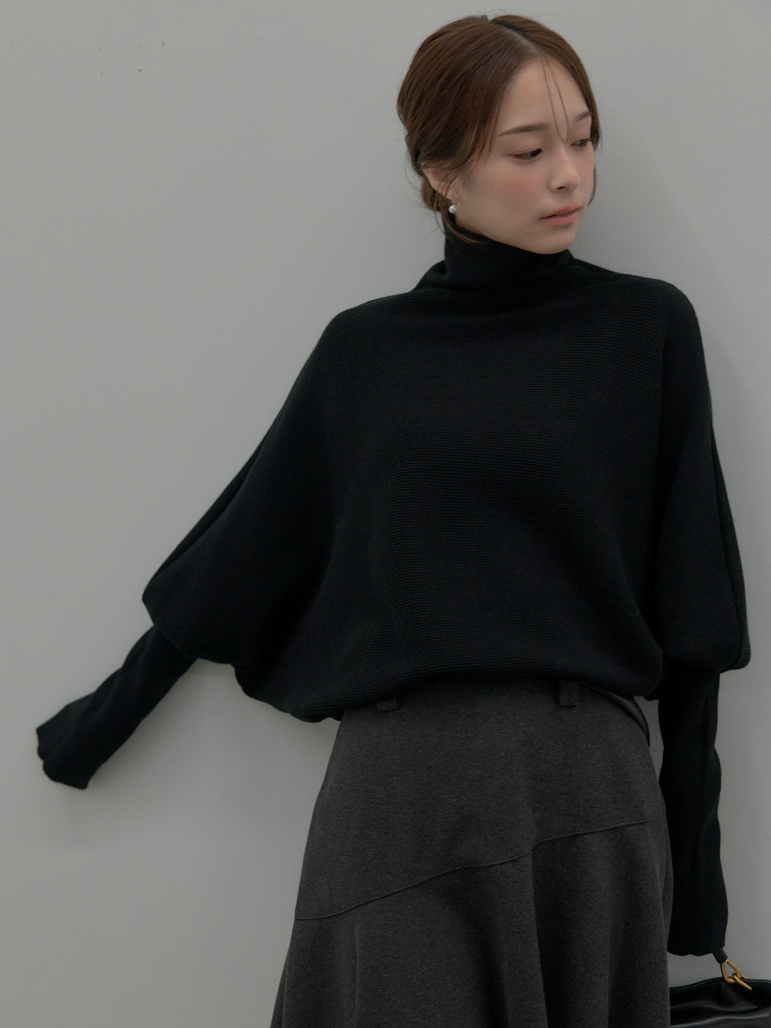 【SET】ドルマンハイネックニットトップス+ミディ丈アシンメトリーフレアスカート(2set)