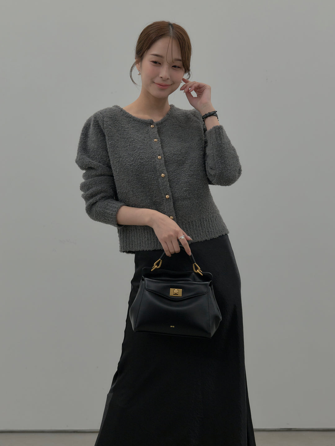 【SET】プードルニットパフスリーブカーディガン+ナローAラインサテンスカート(2set)