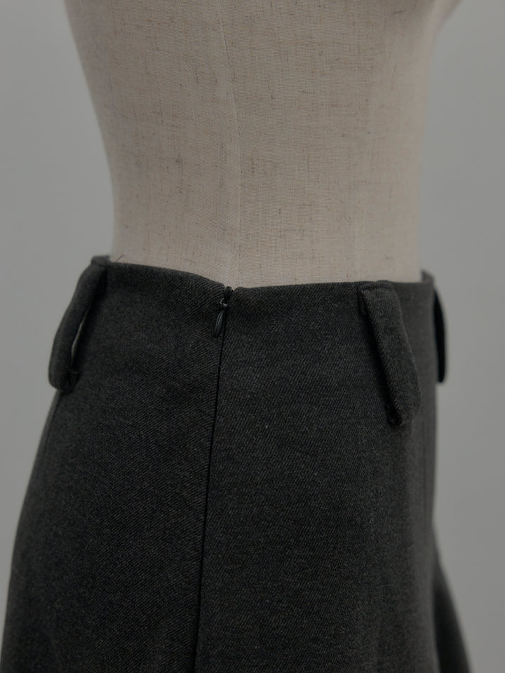 ミディ丈アシンメトリーフレアスカート