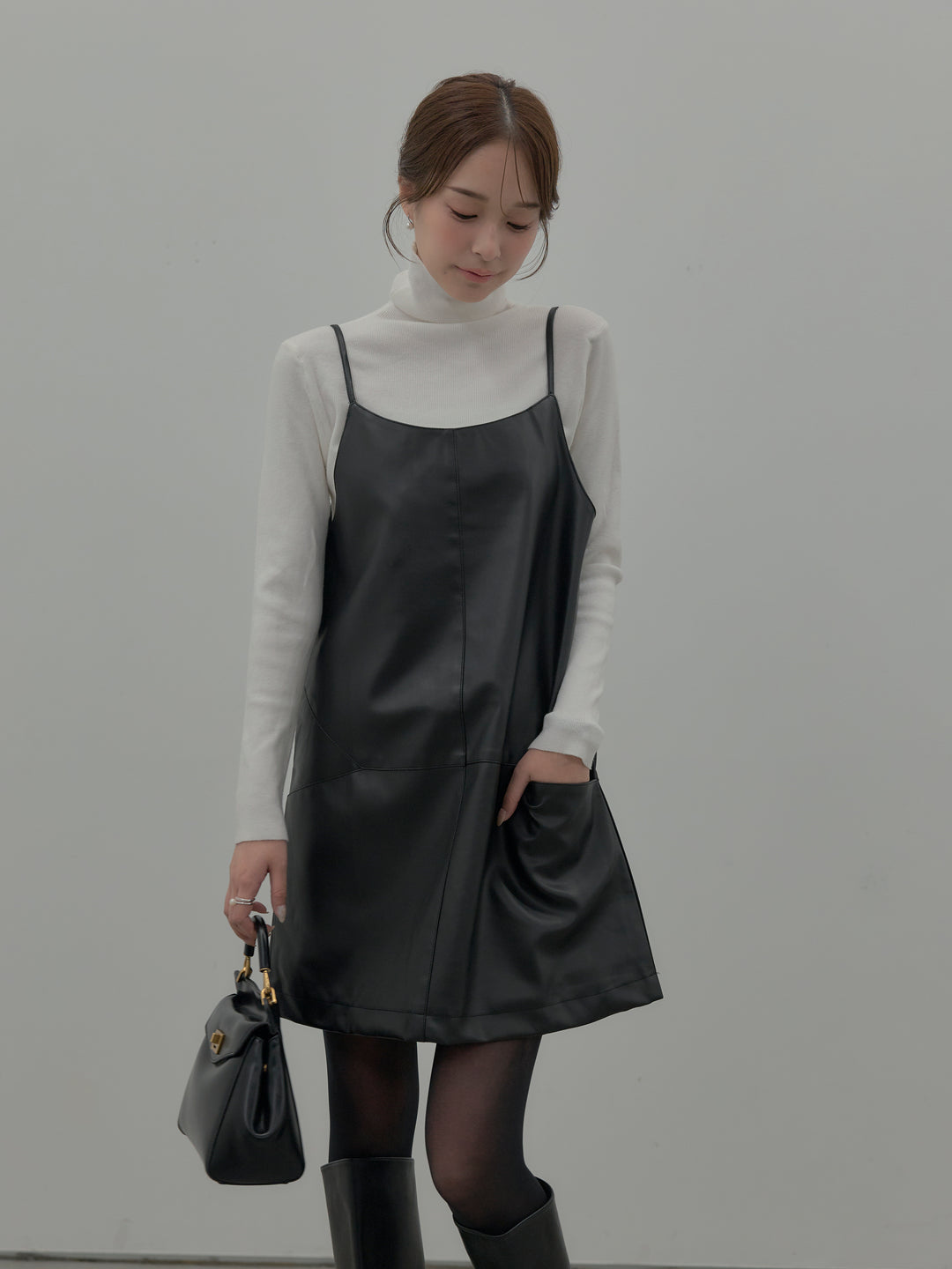【SET】レザーキャミソールワンピース+ベーシックリブタートルネック(2set)