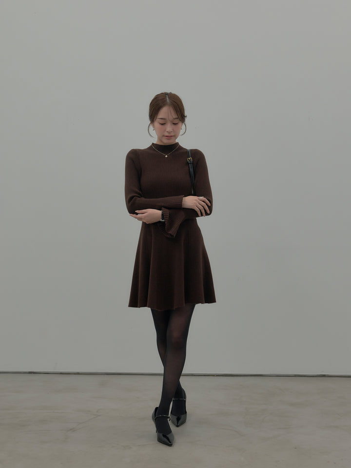 プチネックリブニットフレアミニワンピース