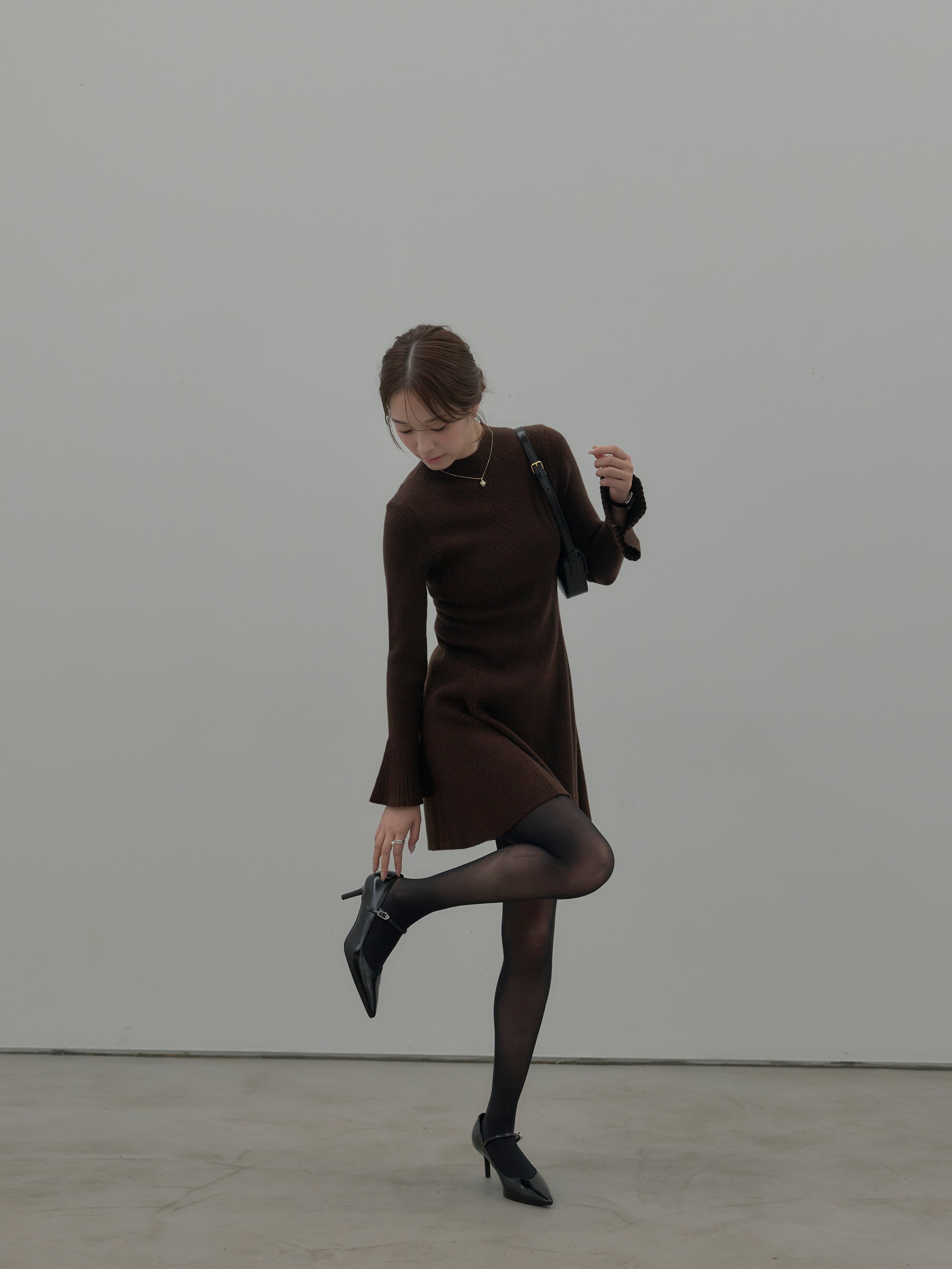 162【新品】定価13000円！people tree ニット黒 セーター＆カーディガン