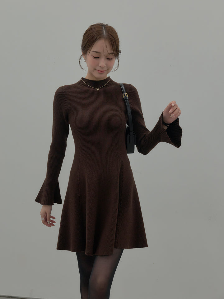 プチネックリブニットフレアミニワンピース