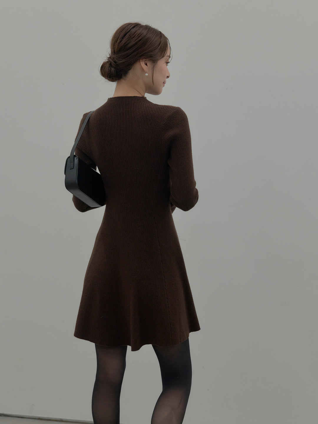 プチネックリブニットフレアミニワンピース