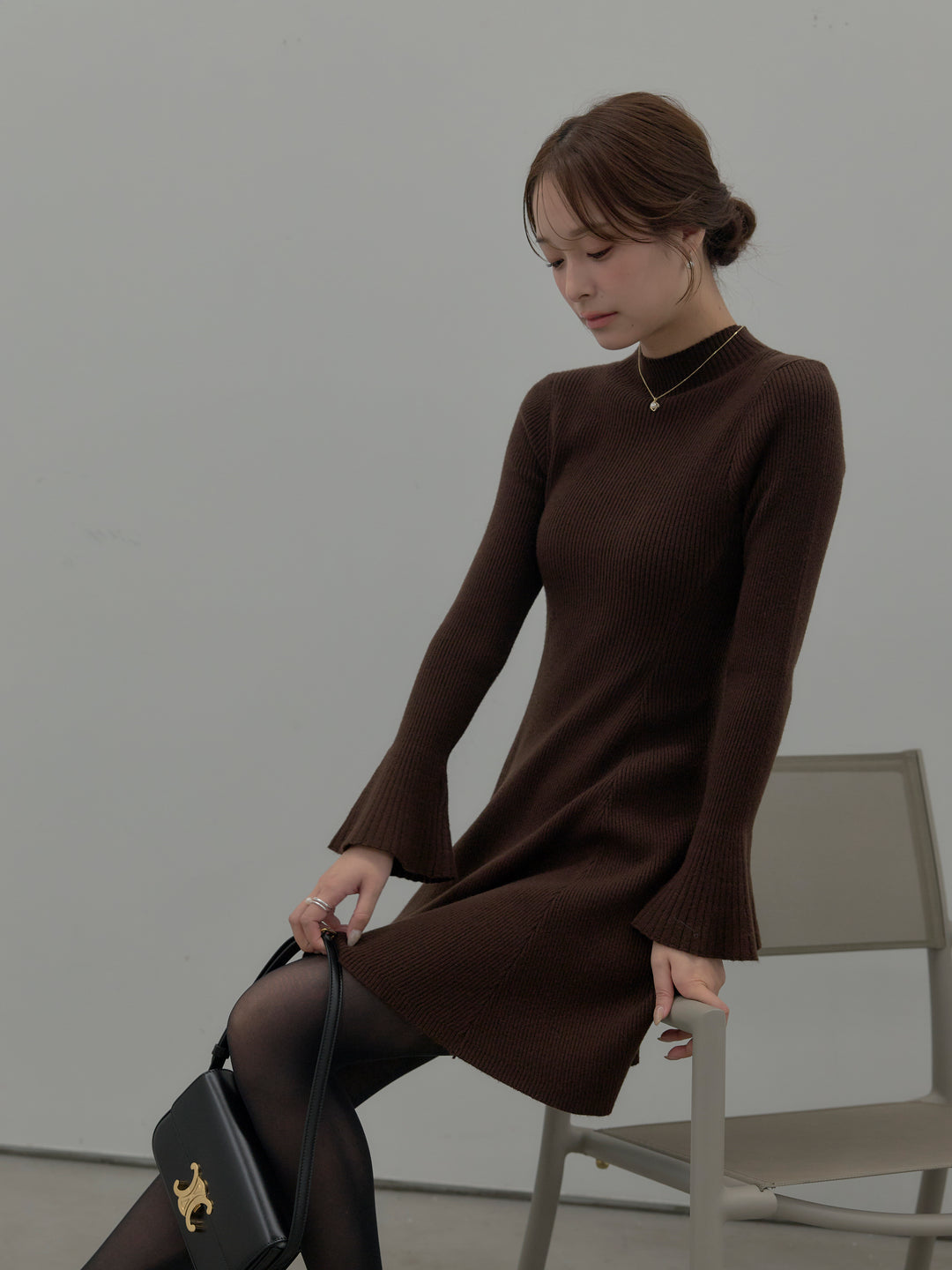 プチネックリブニットフレアミニワンピース