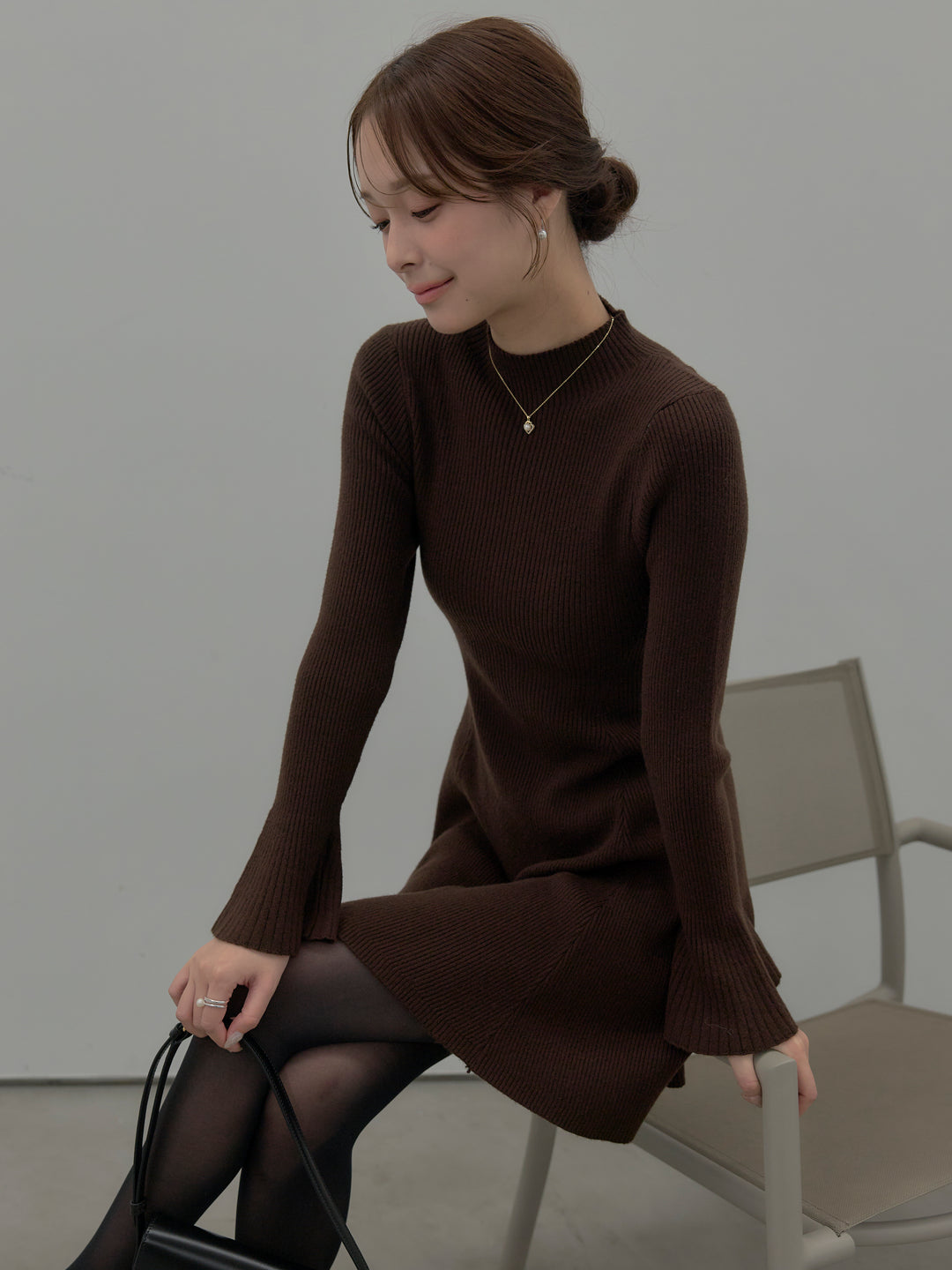 プチネックリブニットフレアミニワンピース