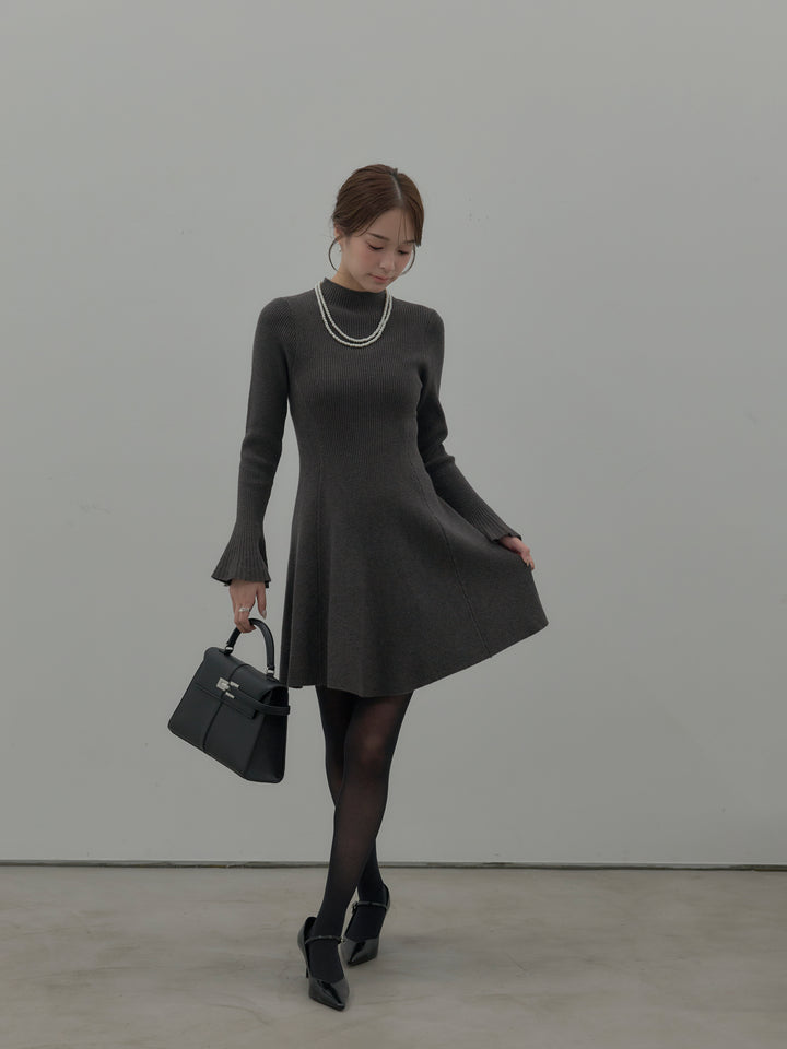 プチネックリブニットフレアミニワンピース