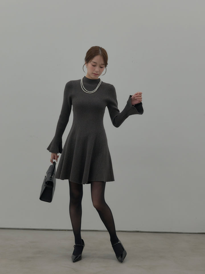 プチネックリブニットフレアミニワンピース