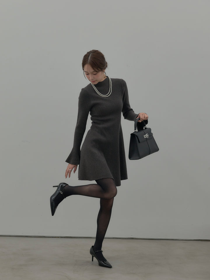 プチネックリブニットフレアミニワンピース