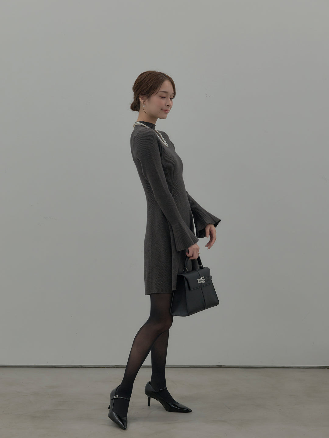 プチネックリブニットフレアミニワンピース