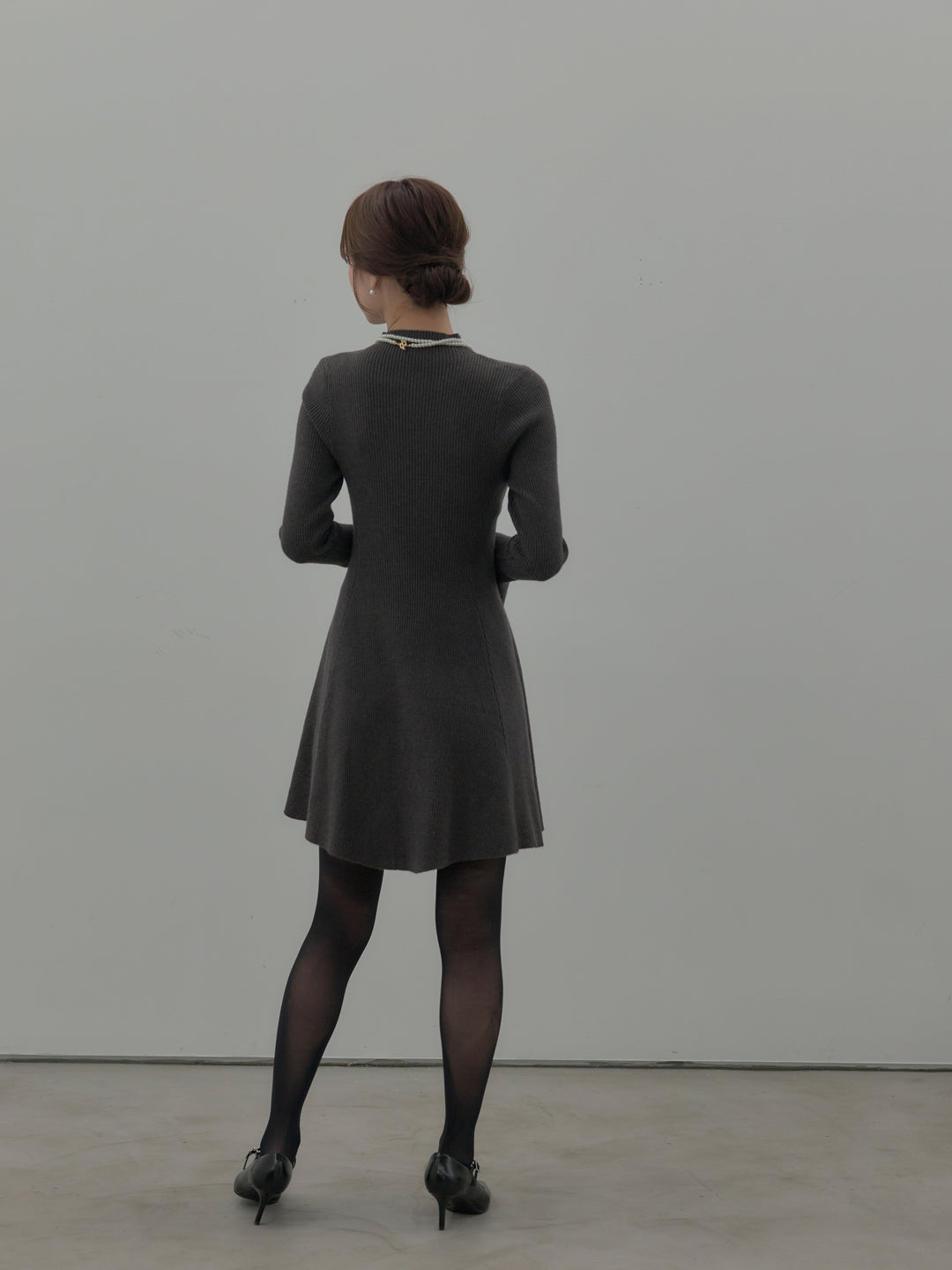 プチネックリブニットフレアミニワンピース