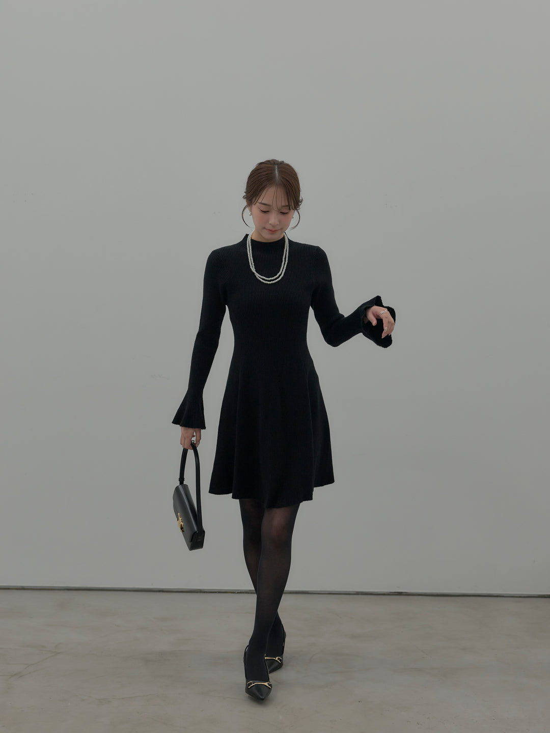 プチネックリブニットフレアミニワンピース