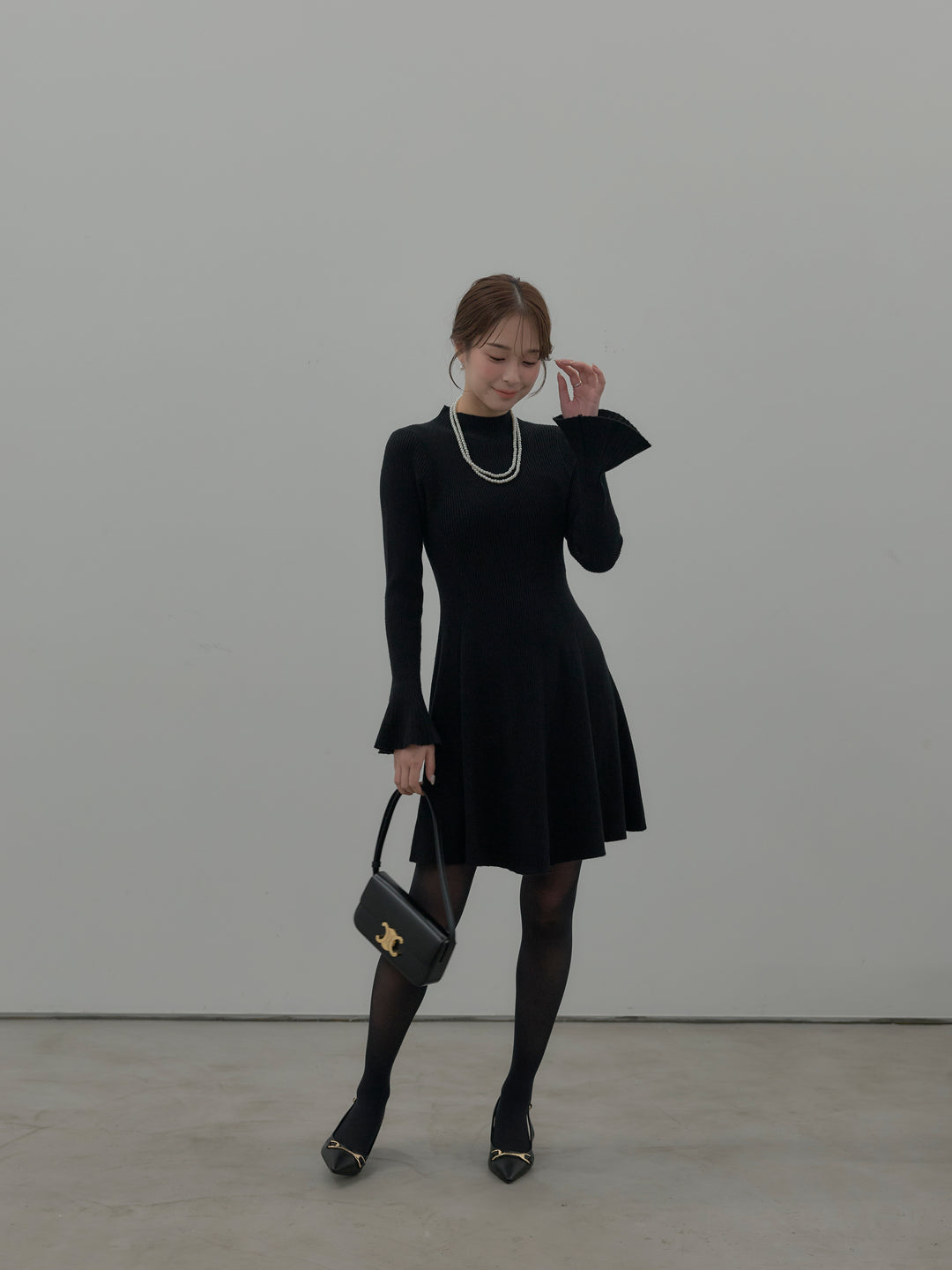 プチネックリブニットフレアミニワンピース