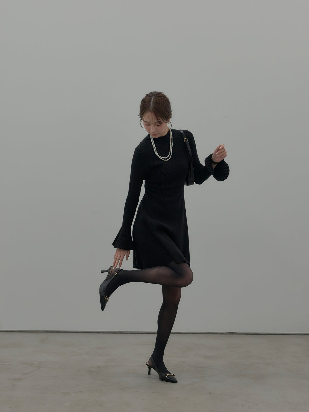 プチネックリブニットフレアミニワンピース