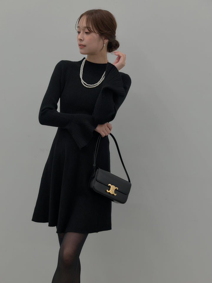 プチネックリブニットフレアミニワンピース