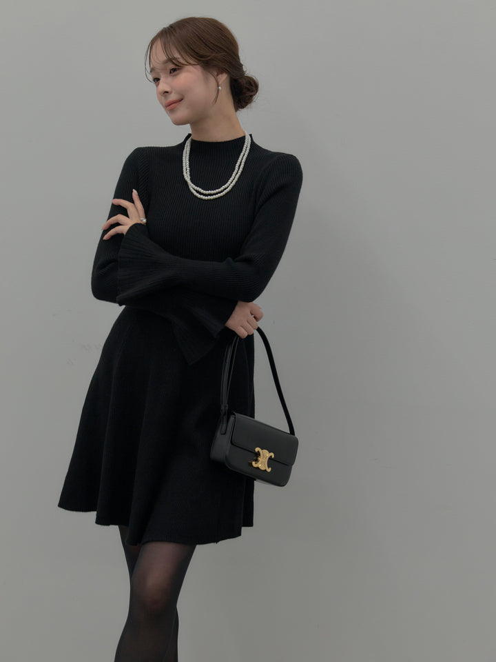 プチネックリブニットフレアミニワンピース