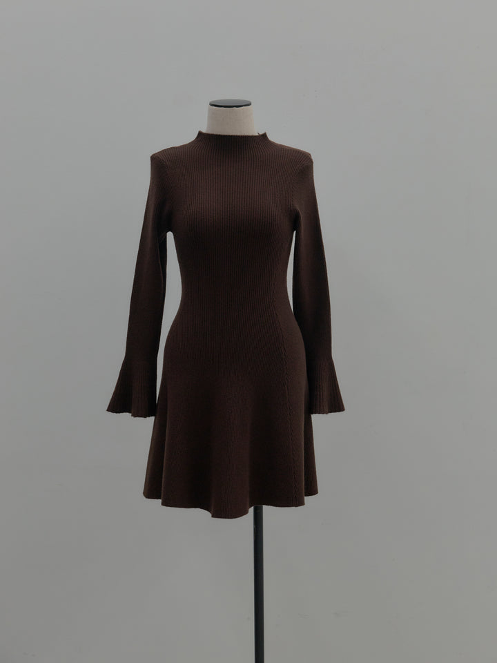 プチネックリブニットフレアミニワンピース