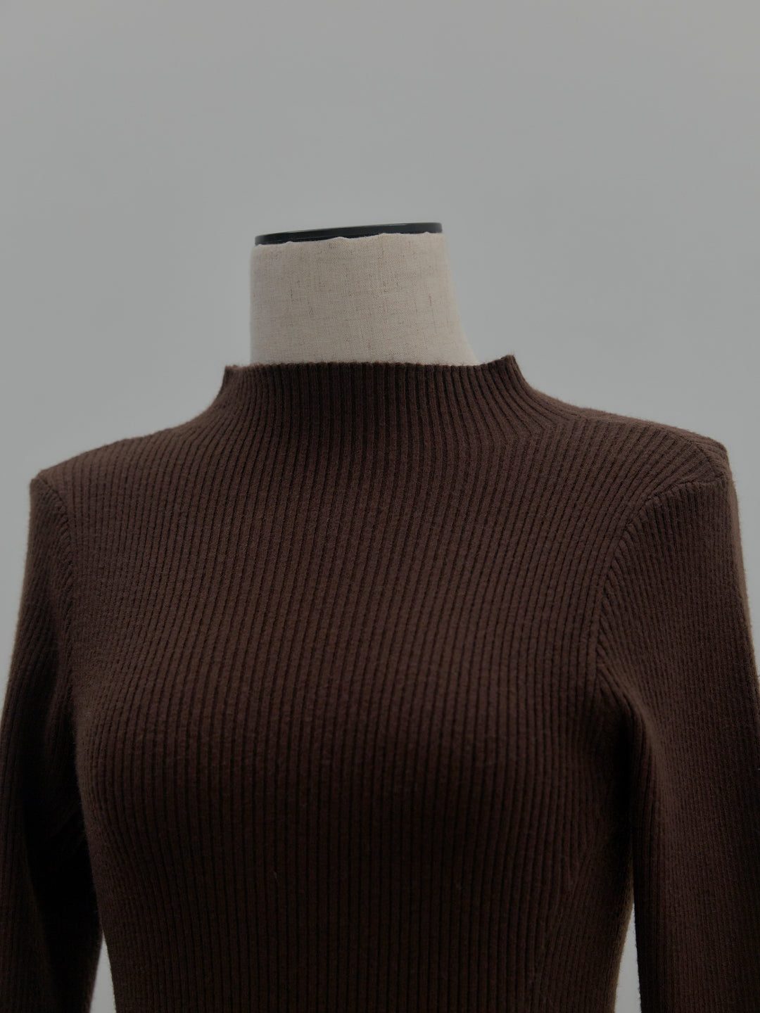 プチネックリブニットフレアミニワンピース