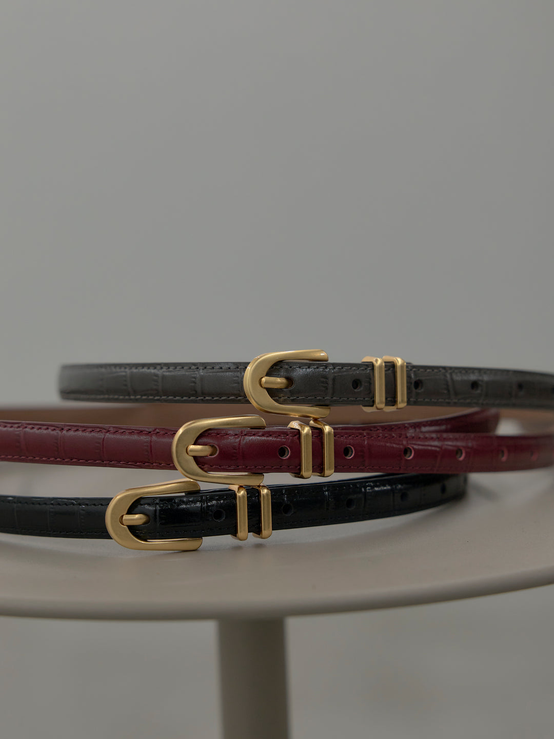 クロコ調エンボスミニバックルベルト