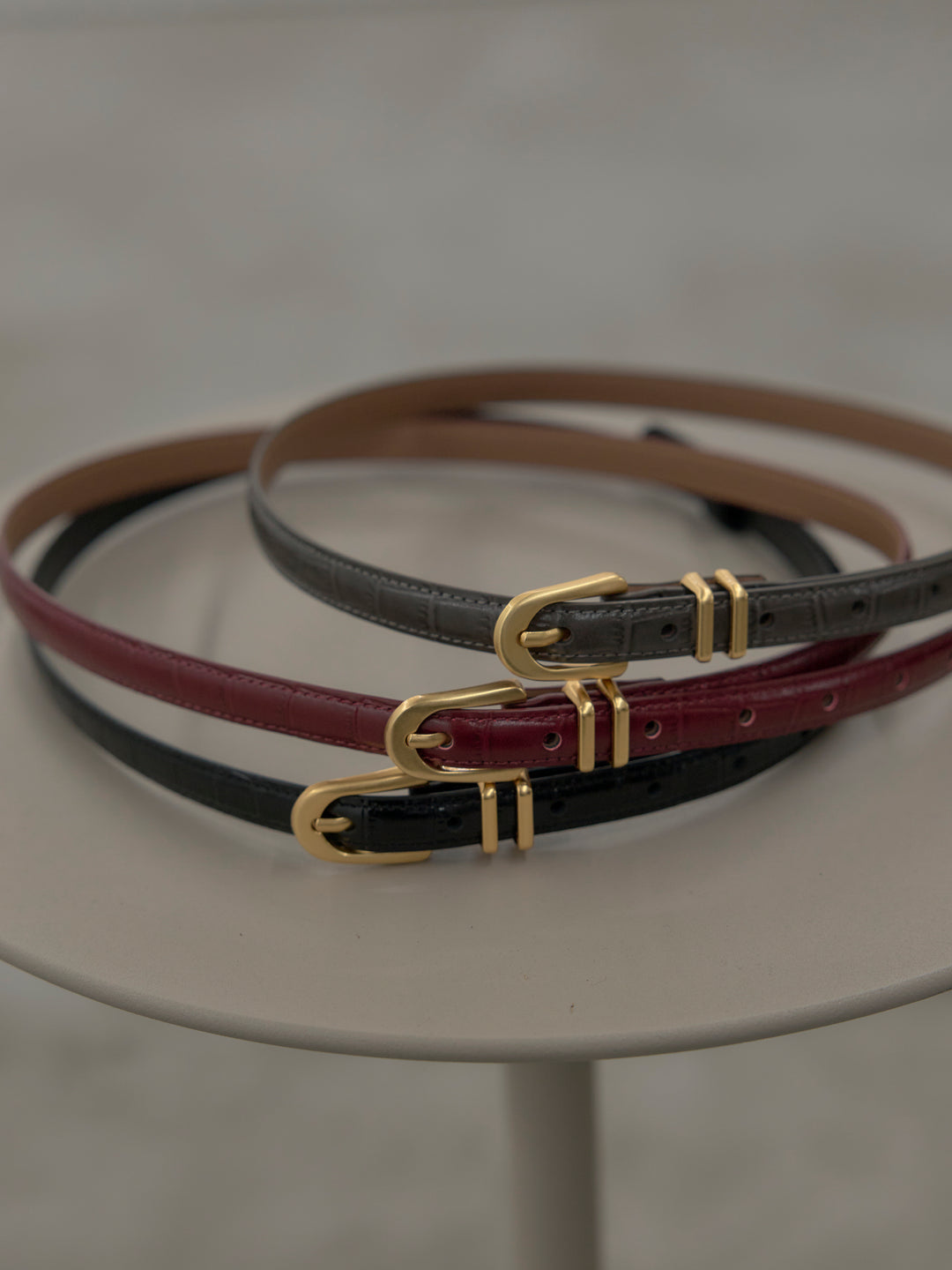 クロコ調エンボスミニバックルベルト