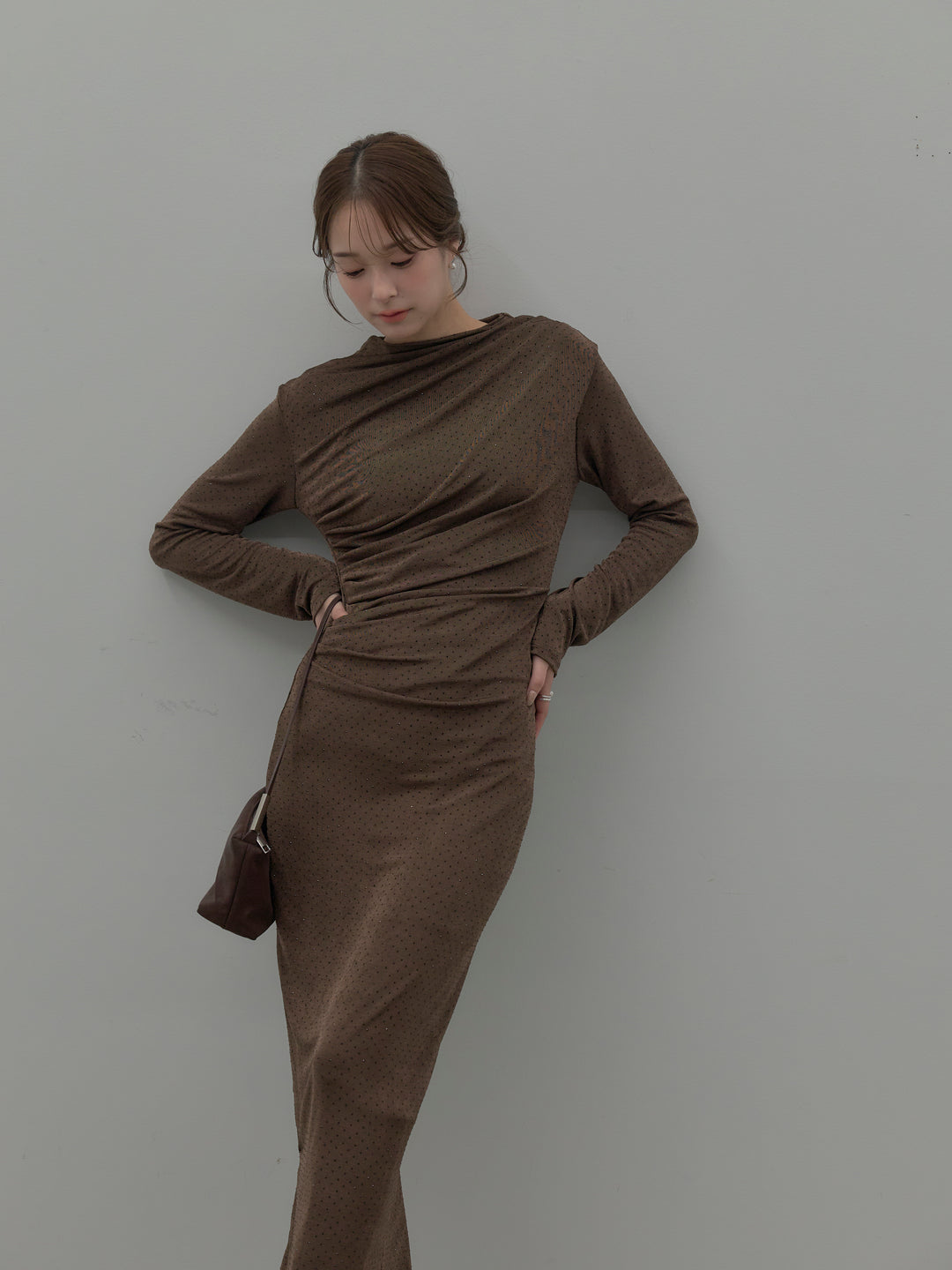 【SET】グリッターストーンドレープデザインロングドレス+モヘアライクオーバーニットカーディガン(2set)