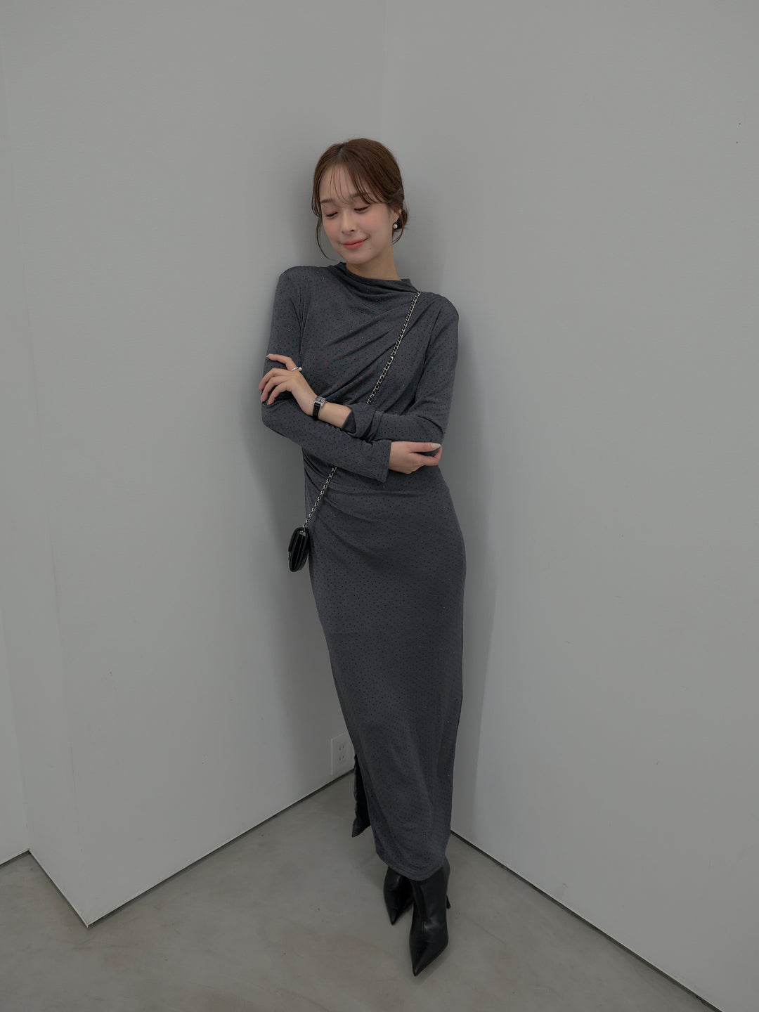 【SET】グリッターストーンドレープデザインロングドレス+モヘアライクオーバーニットカーディガン(2set)