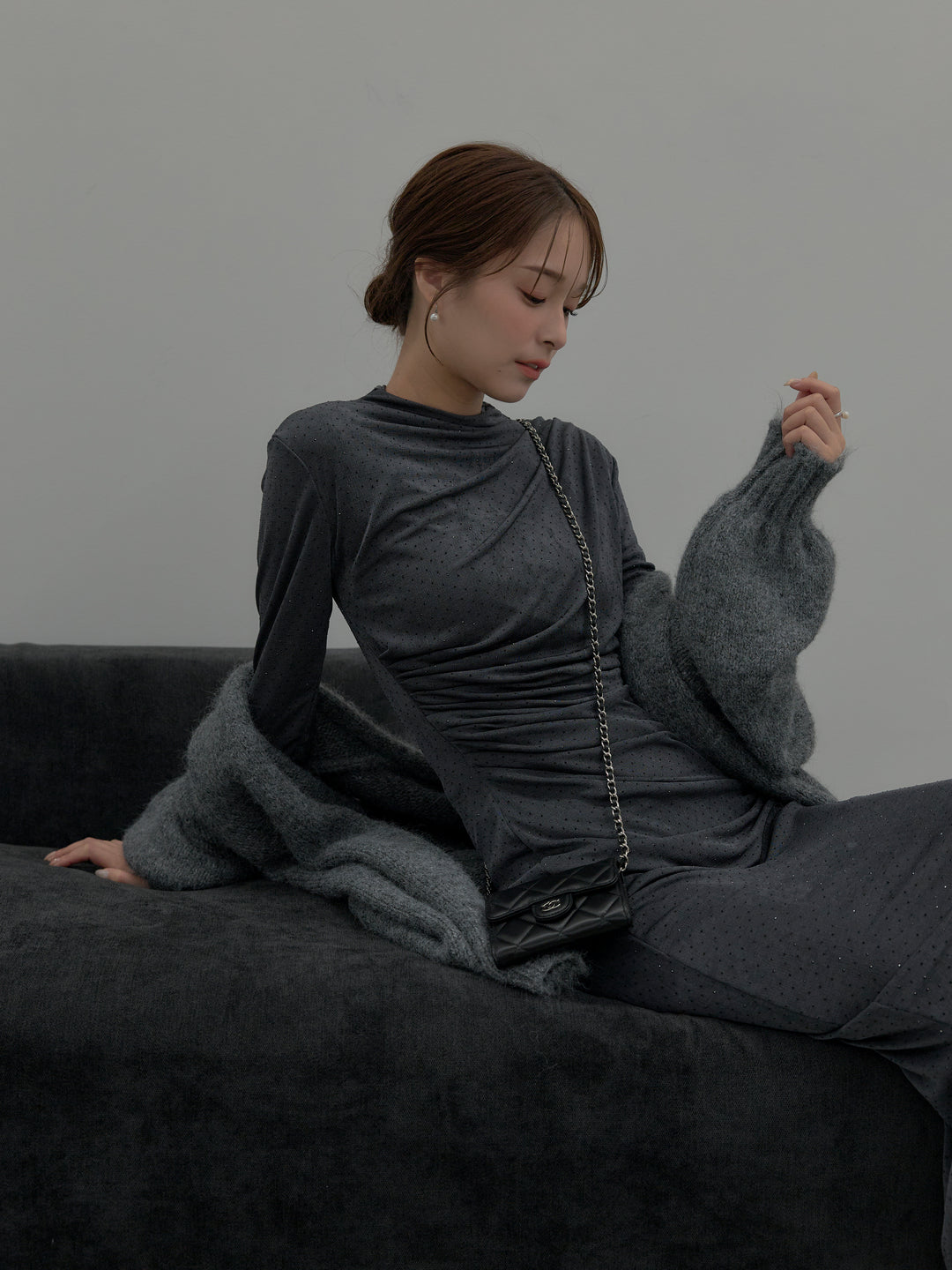 【SET】グリッターストーンドレープデザインロングドレス+モヘアライクオーバーニットカーディガン(2set)