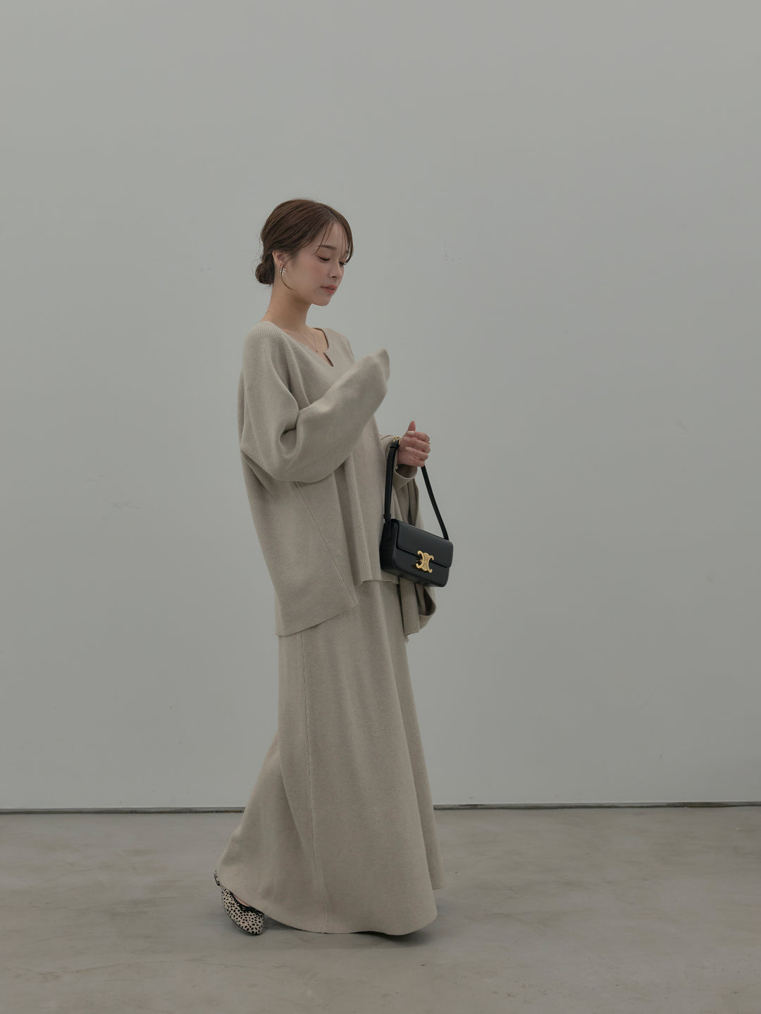 ミルキータッチキーネックニットSET UP(ストール付き)