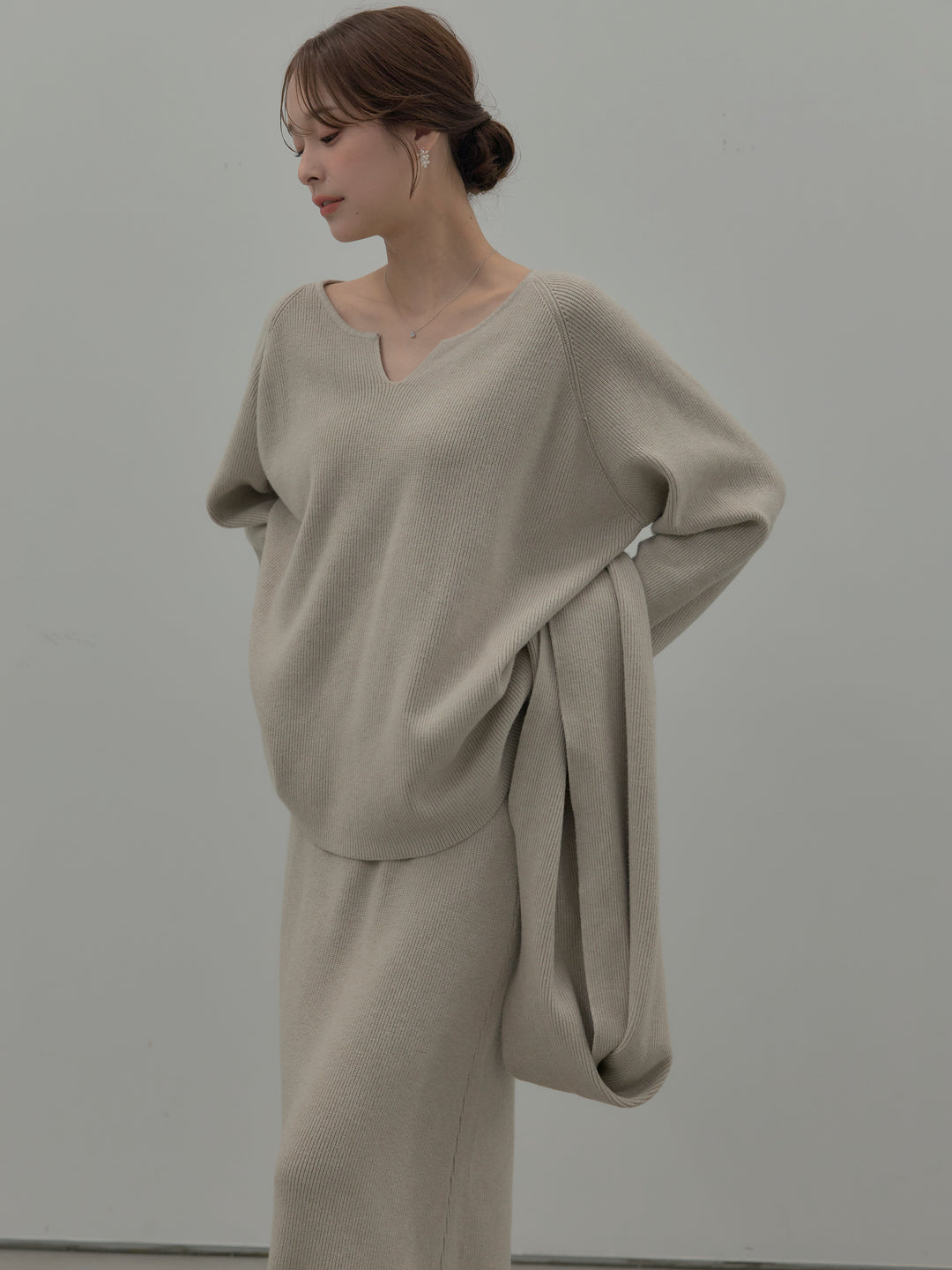 ミルキータッチキーネックニットSET UP(ストール付き)