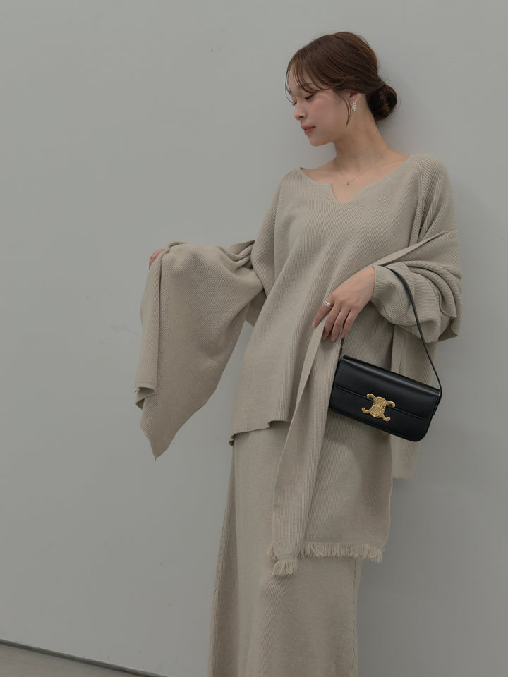 ミルキータッチキーネックニットSET UP(ストール付き)