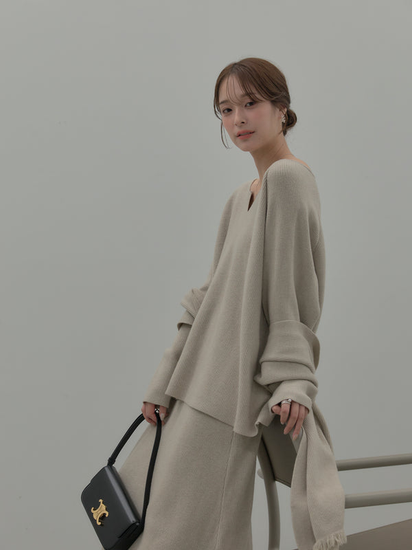 【Luxe series】ミルキータッチキーネックニットトップス&ミルキータッチソフトフレアスカートSET UP(ストール付き)