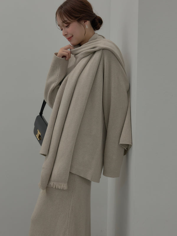 【Luxe series】ミルキータッチキーネックニットトップス&ミルキータッチソフトフレアスカートSET UP(ストール付き)