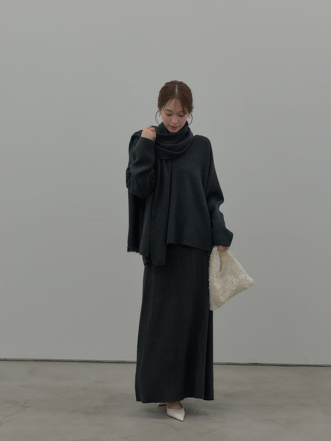 ミルキータッチキーネックニットSET UP(ストール付き)